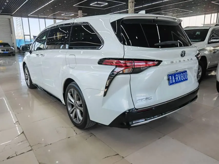 Toyota 2026 Sana 2.5 Stepless Two-Drive Premium Edition Automatic Gear 16