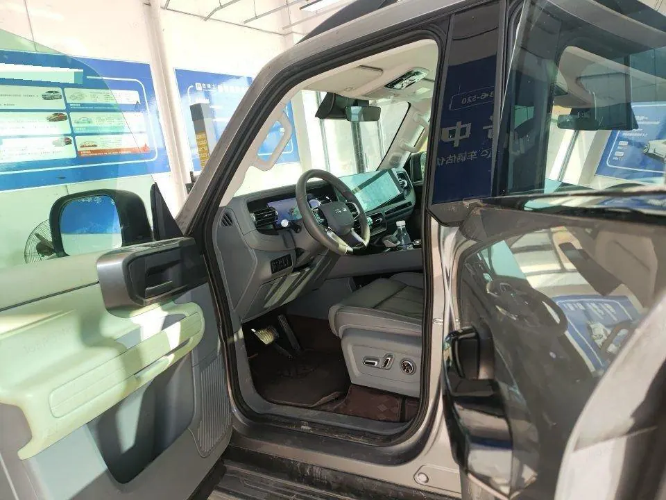 Beijing 2026 BJ40 2.0D automatic 6