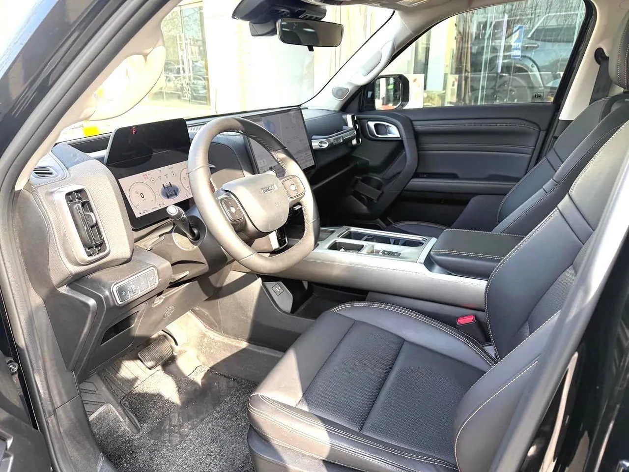 Haval 2026 big dog 2.0T Chinese garden dog version automatic gear 3