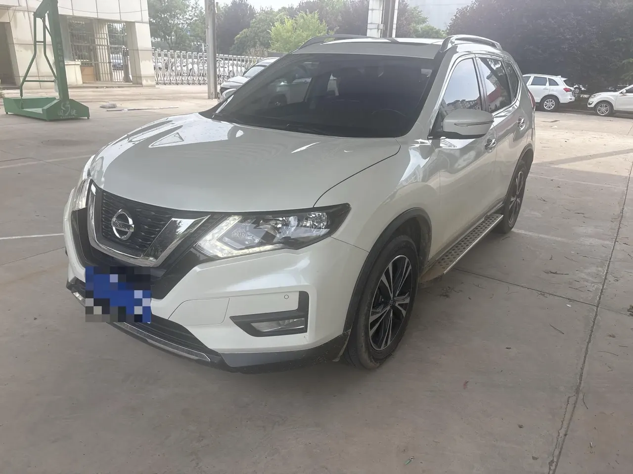 Nissan 2020 Qijun 2.5 Stepless XL Four-wheel Drive Smart Union Leading Edition Automatic Gear - View 1