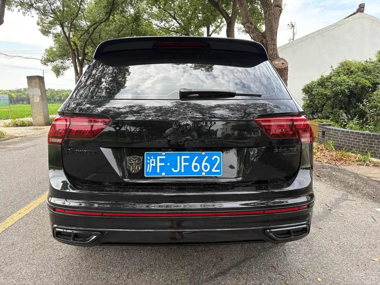 Volkswagen 2023 Tiguan L R-Line 2.0TSI 380TSI 4-wheel drive R-Line Yuexiang Edition 7-seat automatic gear 4