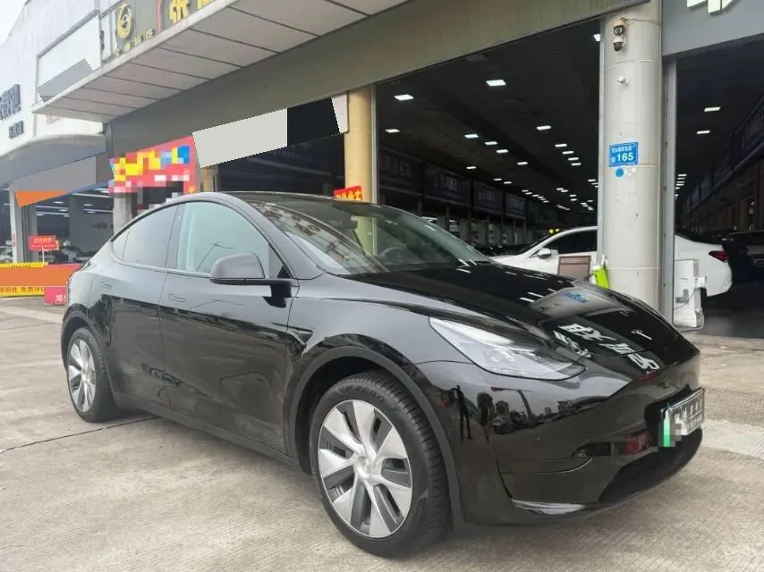 Tesla 2022 Model Y rear-wheel drive version (facelift) automatic gear 2