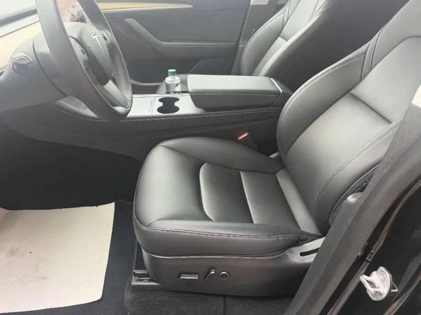 Tesla 2022 Model Y rear-wheel drive version (facelift) automatic gear 4