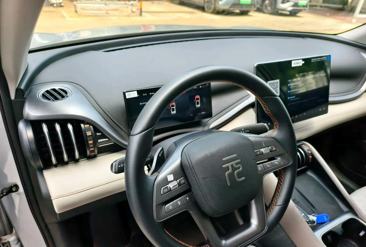 BYD Yuan PLUS 2025 Yuan PLUS Smart Driving Edition 510KM Exceed Automatic Gear 2