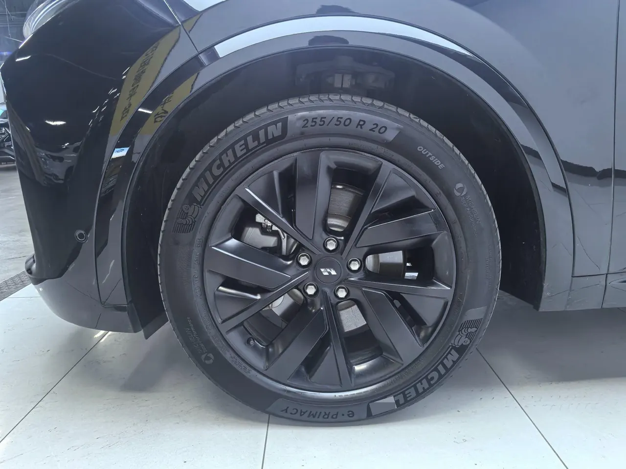 Li 2023 L8 Pro automatic gear 3