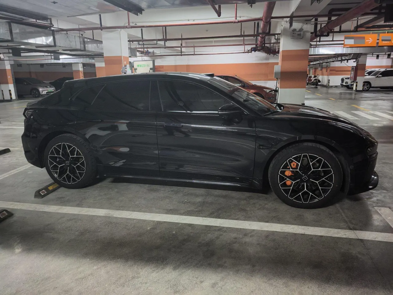 Zeekr 2026 Zeekr 001 95-degree Four-wheel Drive Max Edition Automatic Gear 5