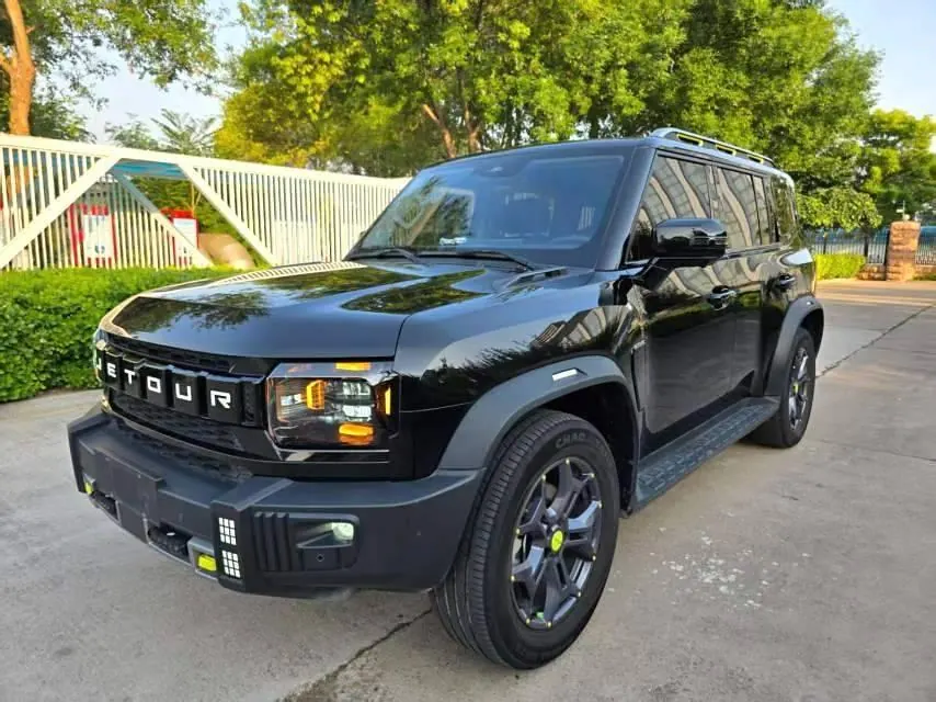Открыть галерею: Jetour 2025 Traveler 2.0TD XWD Discovery Automatic