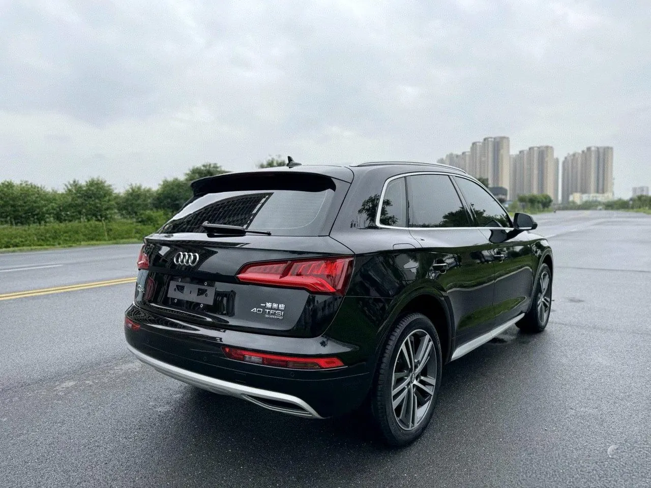 Audi 2020 Q5L 2.0TFSI 40TFSI enjoy aggressive automatic transmission 4
