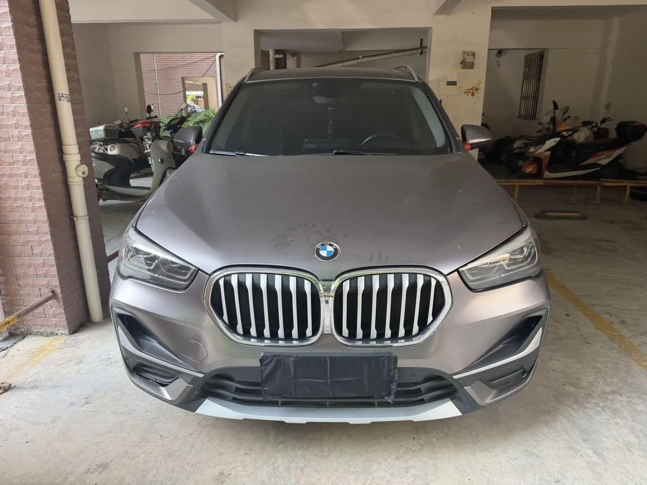BMW 2022 X1 sDrive20Li 1.5T exclusive automatic gear 2