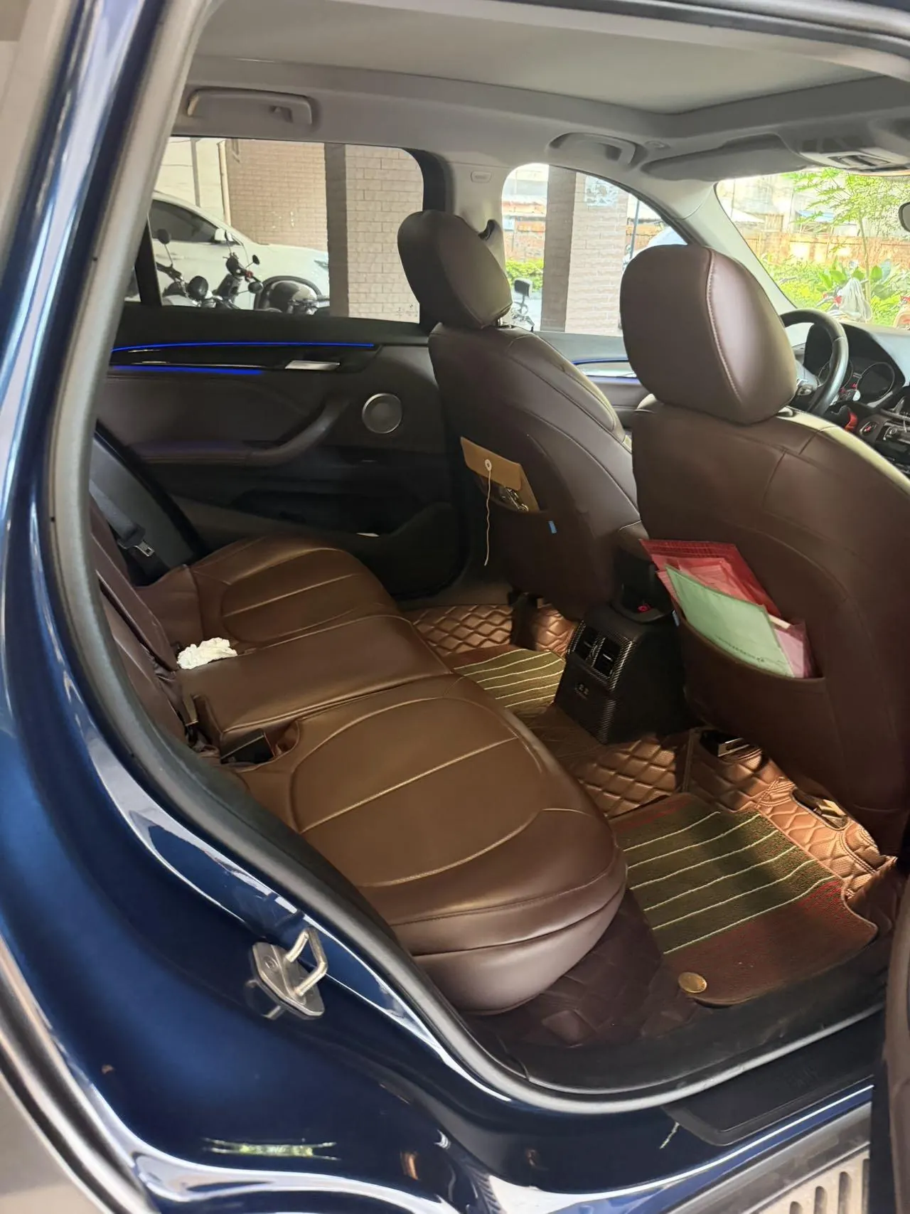 BMW 2022 X1 sDrive20Li 1.5T exclusive automatic gear 7