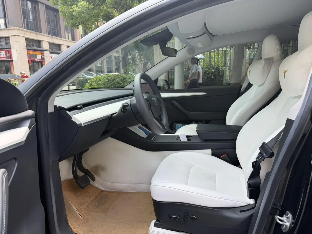 Tesla 2022 Model Y rear-wheel drive version automatic transmission 3