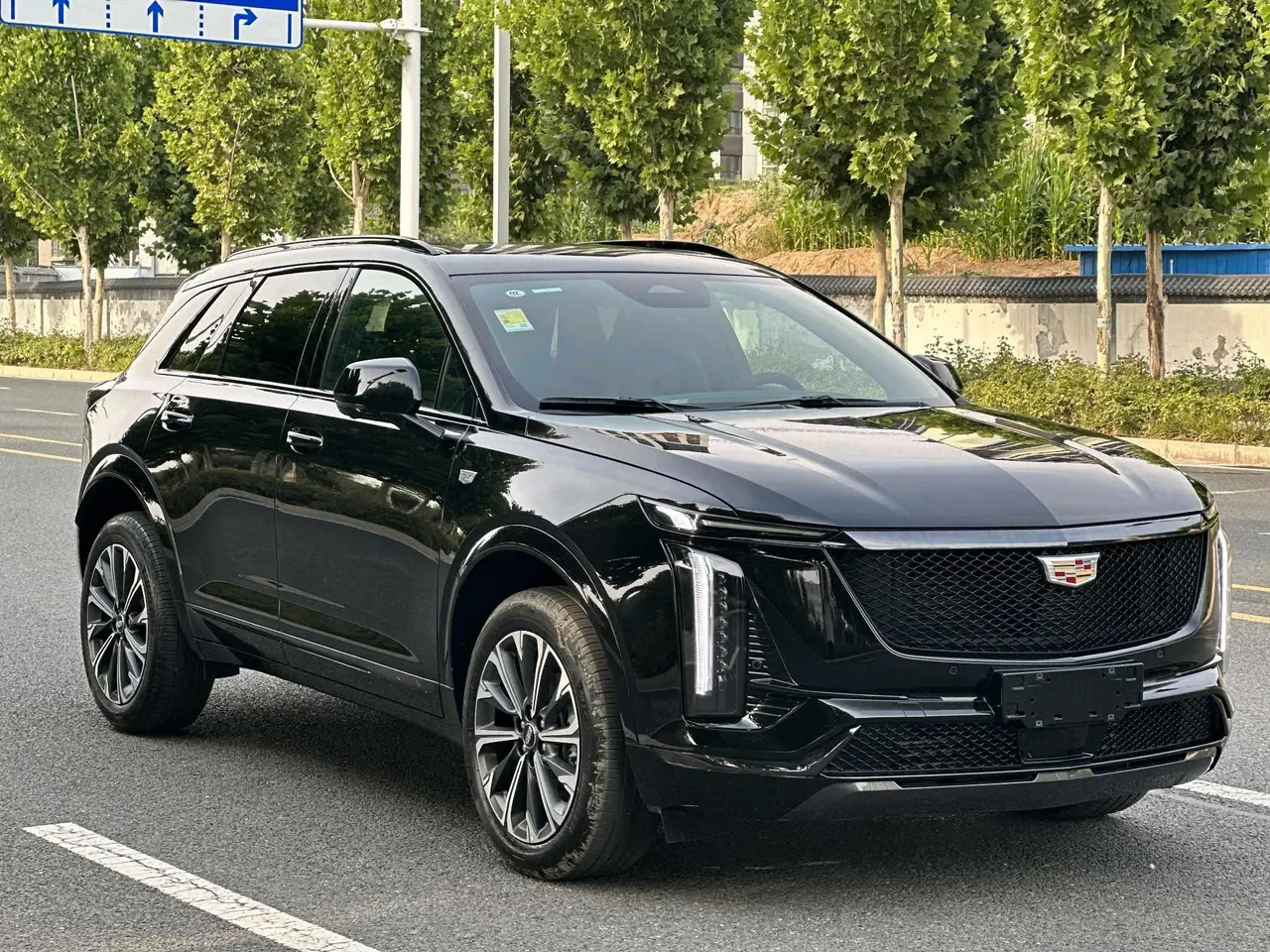 Cadillac 2026 XT5 48V 2.0T Luxury Automatic Gear 3