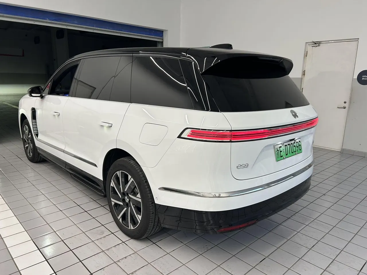 NIO 2026 ES 9 102kWh Executive Island Deluxe Automatic Gear 2
