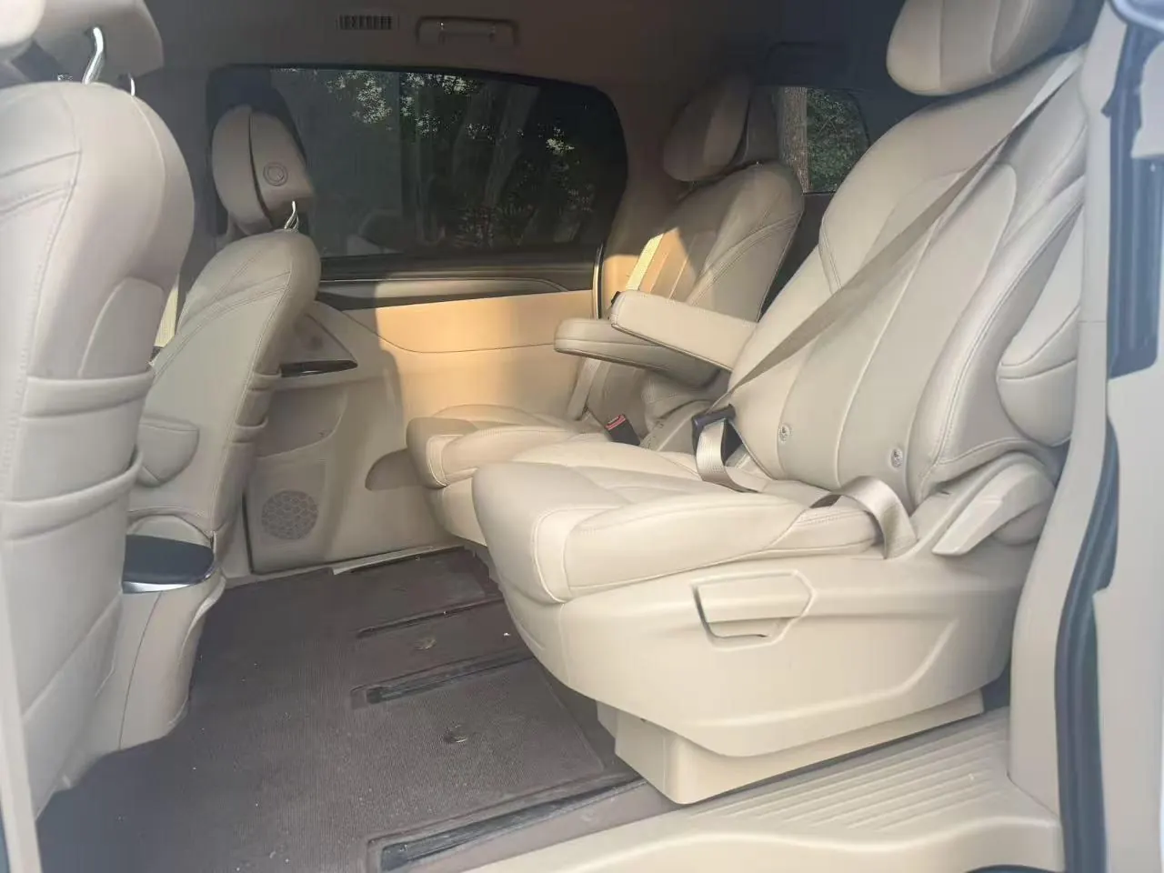 Buick 2025 GL8 Lu Shang 1.5T Smart Edition 7-seat Automatic Gear 6