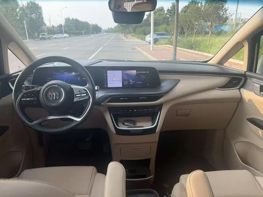 Buick 2025 GL8 Lu Shang 1.5T Smart Edition 7-seat Automatic Gear 7