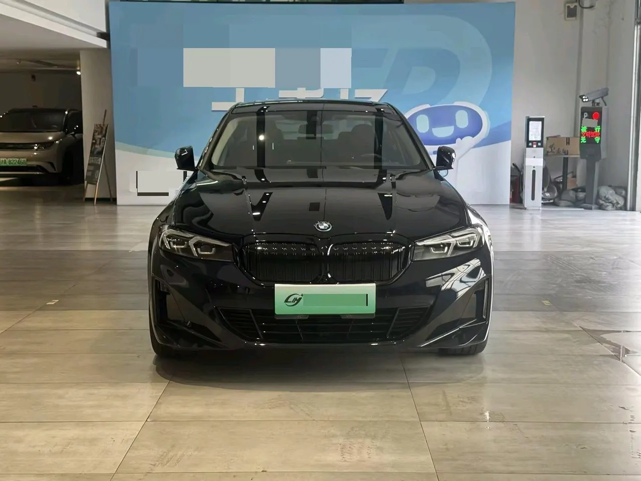 BMW 2022 i3 eDrive 35L automatic gear 2
