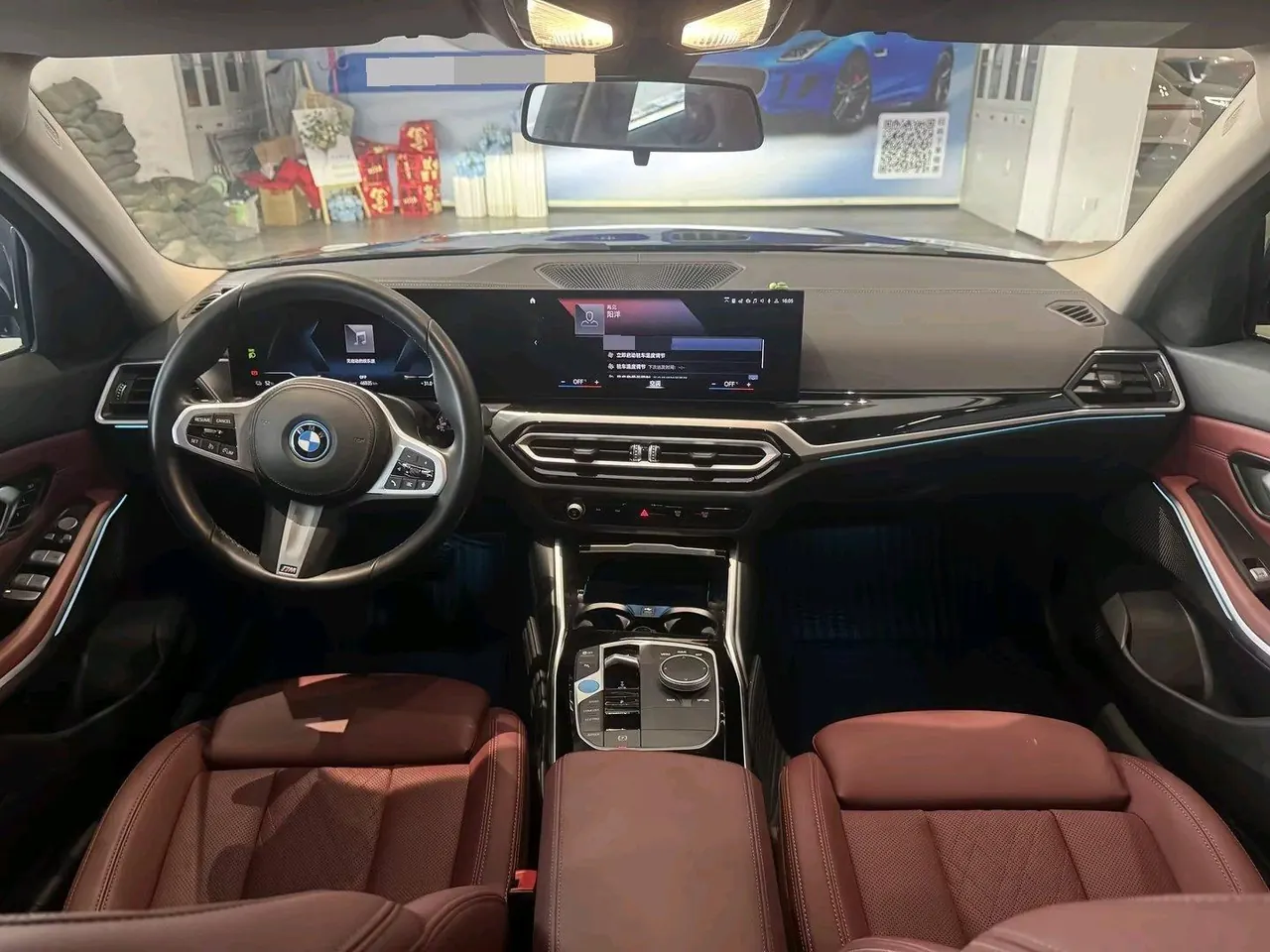 BMW 2022 i3 eDrive 35L automatic gear 6