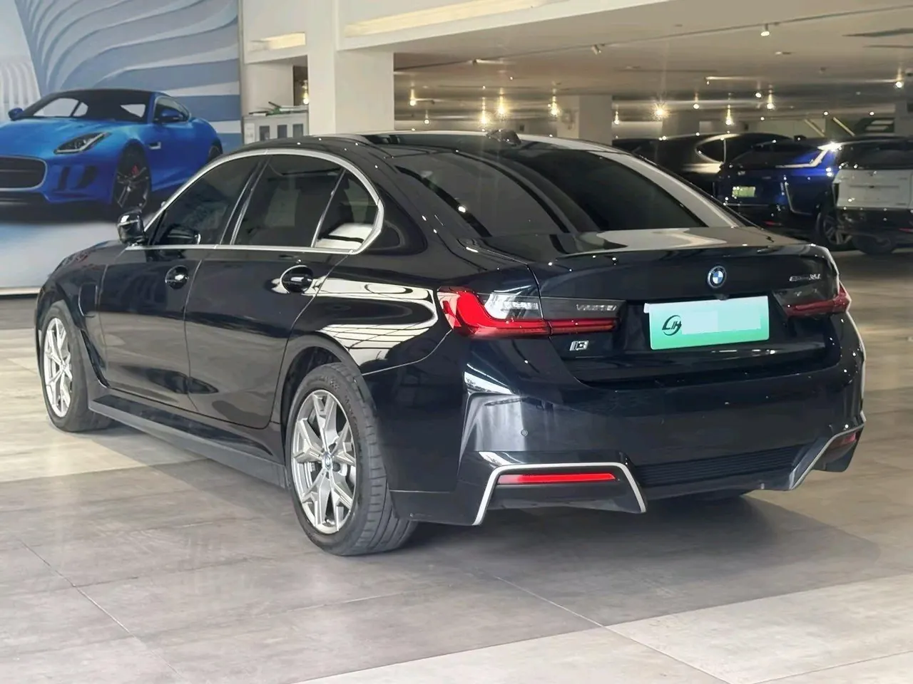 BMW 2022 i3 eDrive 35L automatic gear 7
