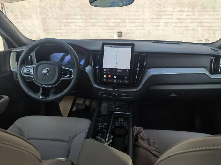 Volvo 2026 XC60 48V 2.0T B5 All-Wheel Drive Intelligent Luxury Edition Automatic Transmission 10