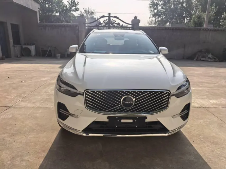 Volvo 2026 XC60 48V 2.0T B5 All-Wheel Drive Intelligent Luxury Edition Automatic Transmission 2
