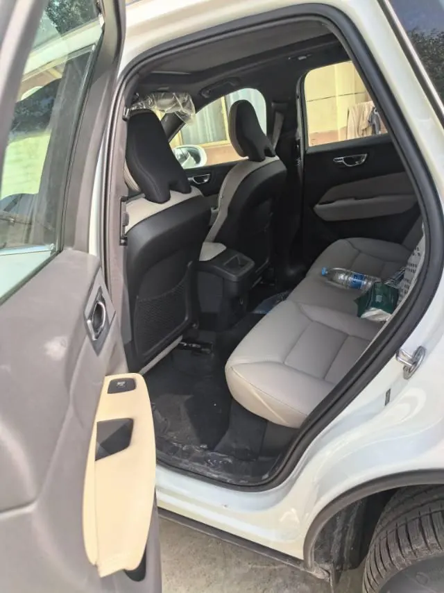 Volvo 2026 XC60 48V 2.0T B5 All-Wheel Drive Intelligent Luxury Edition Automatic Transmission 8