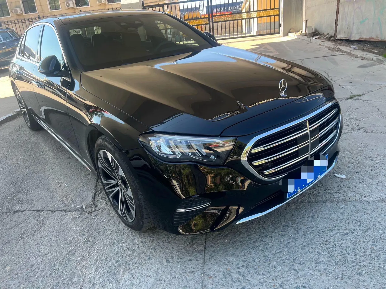 Mercedes Benz E-Class 2026 model E 300 L 48V 2.0T Luxury Edition Automatic 3
