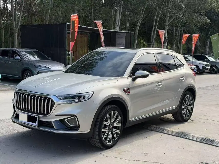 HongQi 2022 HS5 2.0T 4-wheel drive smart flag-sharing version automatic gear 6