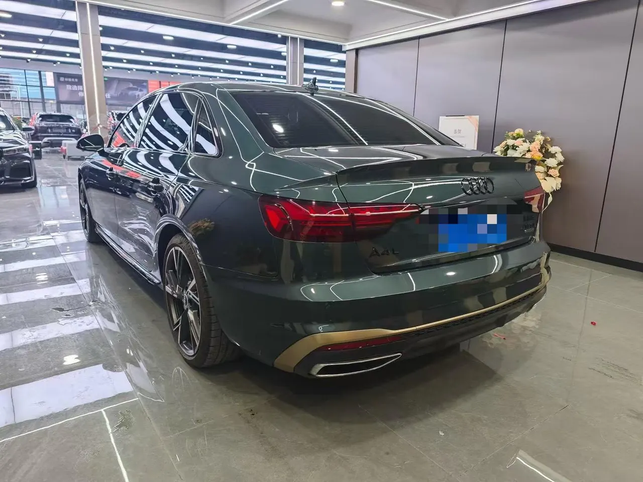 Audi 2024 A4L 2.0TFSI 40TFSI Quattro RS Kit Burning Speed Automatic 6