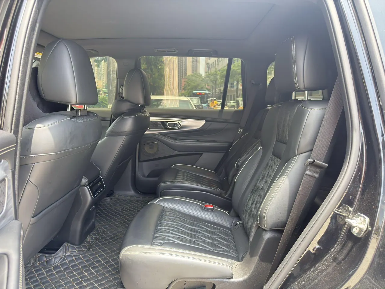 Chuanqi 2022 GS8 2.0TGDI Two-Drive Deluxe Zhilian Edition Six-seat Automatic Gear 4