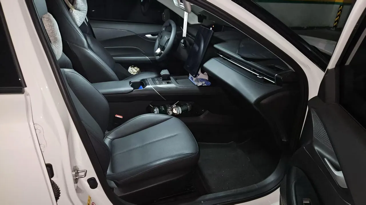 ChangAn 2025 Yidong 1.5T Blue Whale 500Bar Honorable Automatic Gear 5