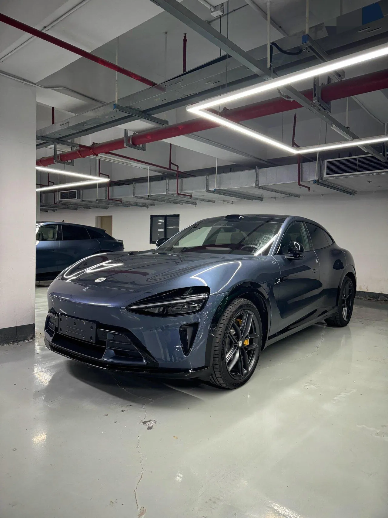 Открыть галерею: MI 2025 YU7 Long Endurance High Performance Four-wheel Drive Max Edition Automatic Gear