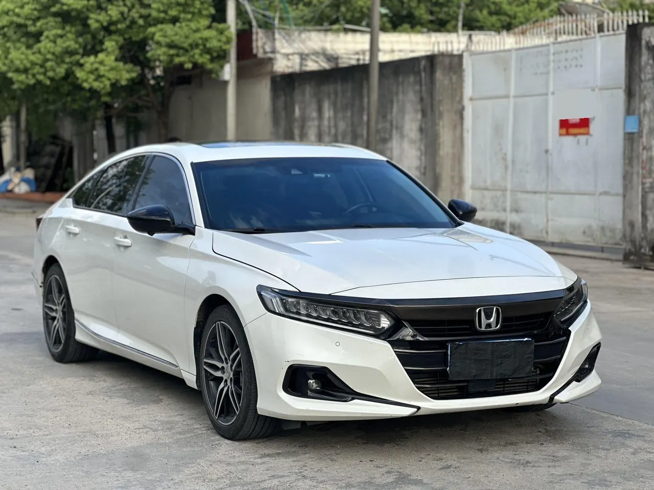 Honda 2022 10th Generation Accord 1.5T Stepless 260TURBO Magic Night Premium Edition Automatic Gear 3