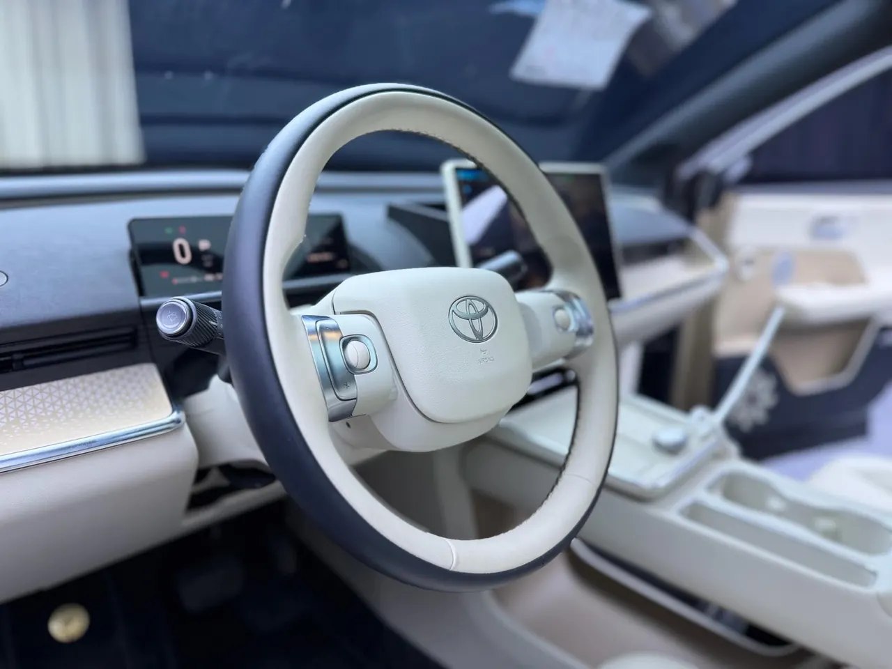 Toyota 2025 Platinum Intelligence 3X 520 Pro Advanced Intelligence Driving Edition Automatic Gear 15