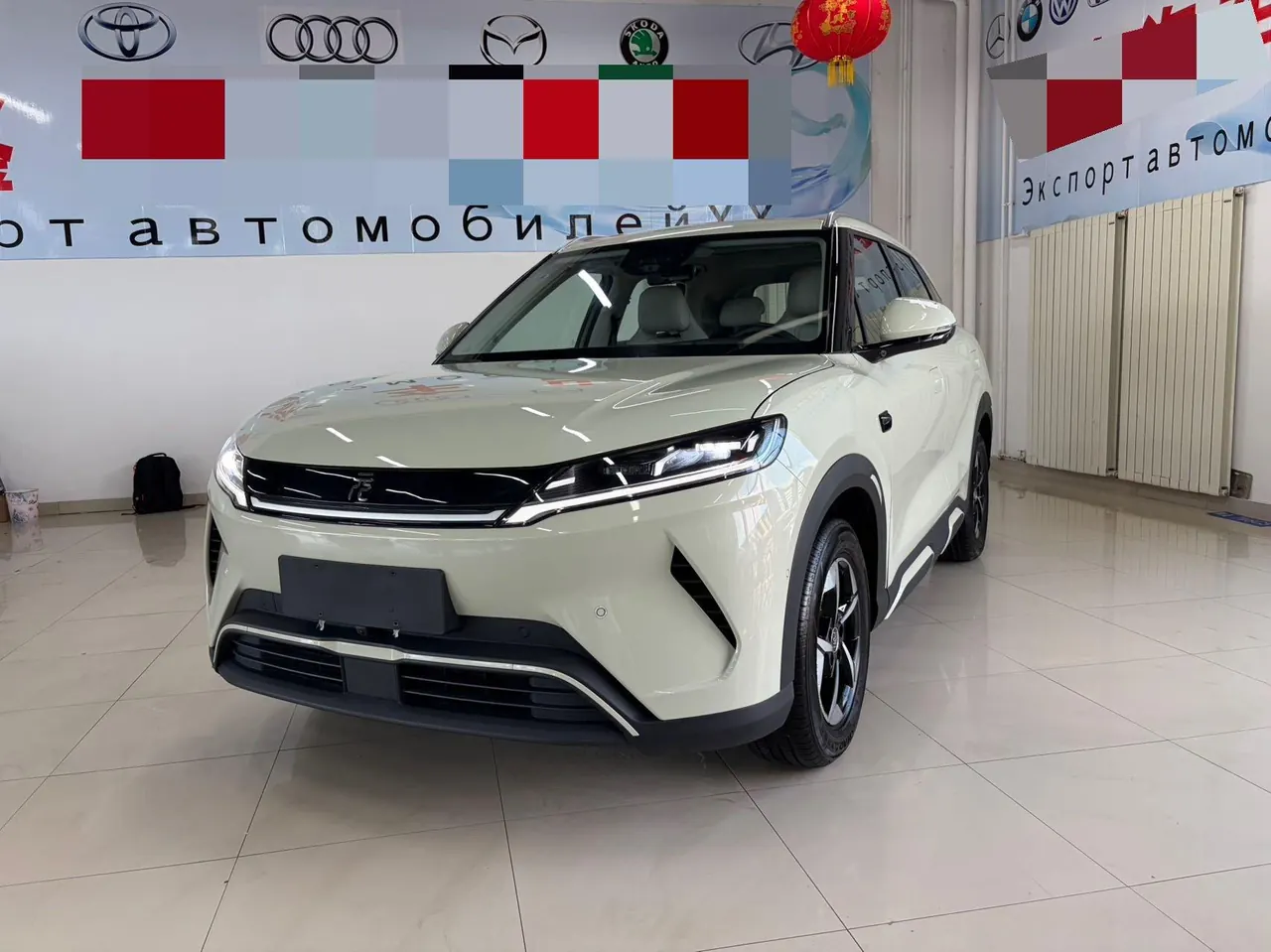 Open image lightbox: BYD 2025 Yuan UP Smart Driving 401KM Exceed Automatic Gear