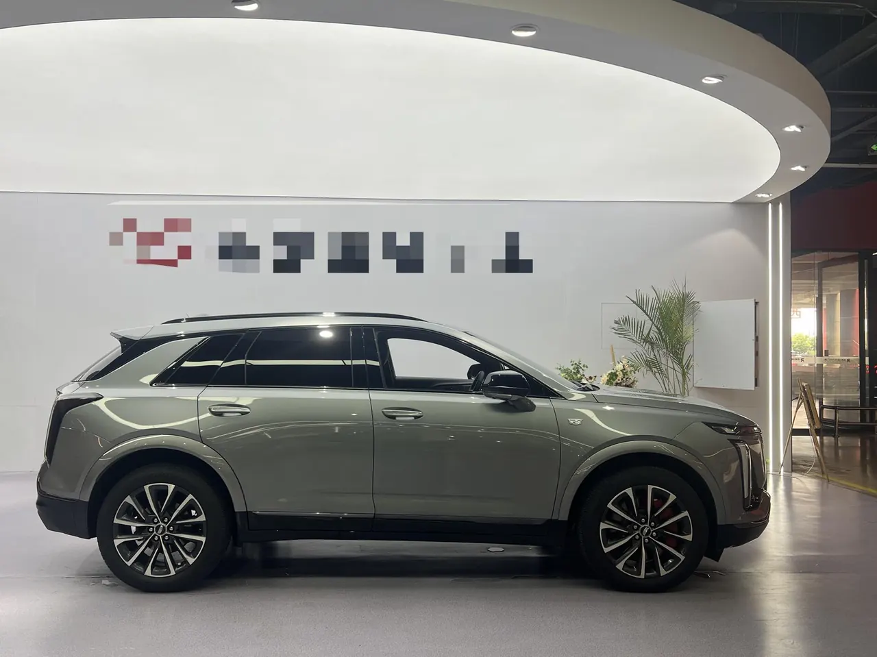 Cadillac 2025 XT5 48V 2.0T honorable automatic gear 3