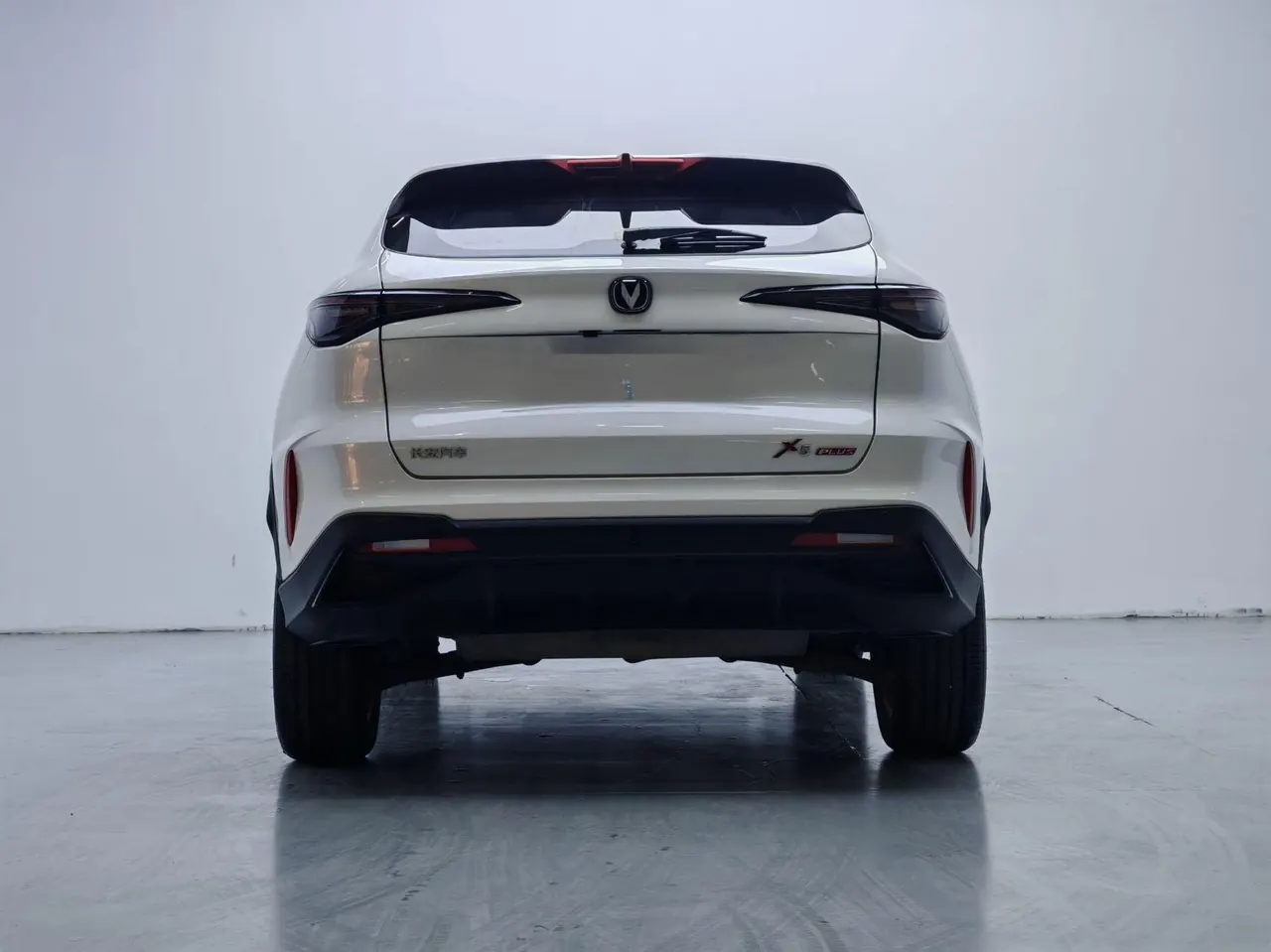 ChangAn 2026 X5 PLUS 1.5T Excellent PRO Automatic Gear 5