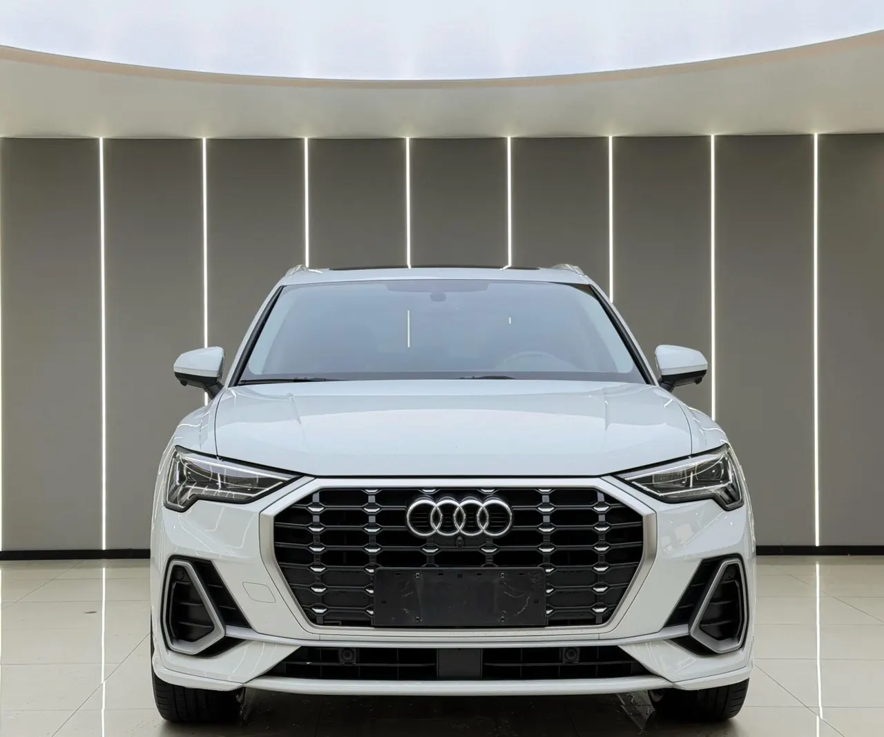 Audi 2022 Q3 1.4TFSI 35TFSI Fashion Dynamic Automatic 2