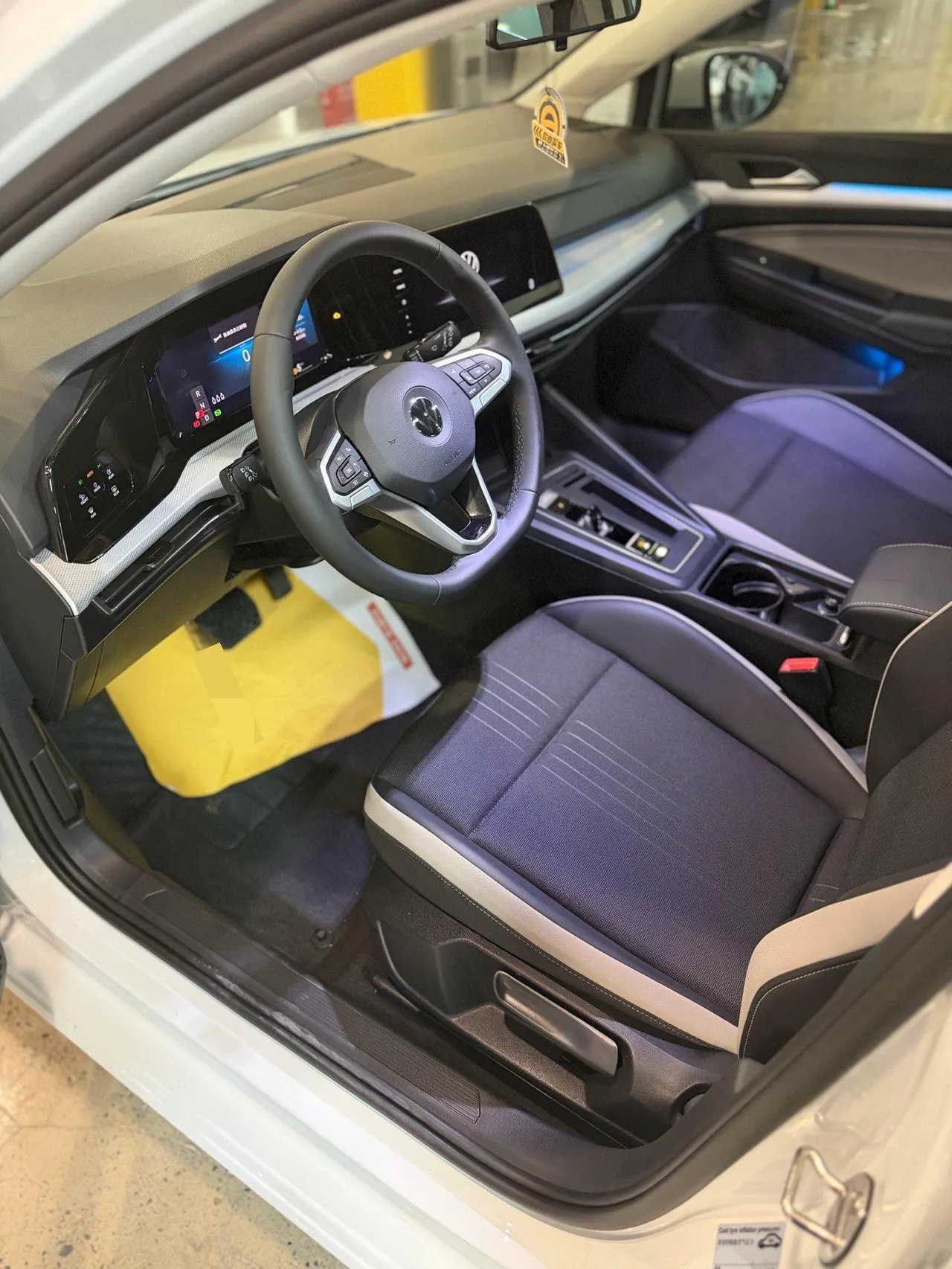 Volkswagen 2023 Golf 8 PRO 1.4TSI 280TSI Automatic 7