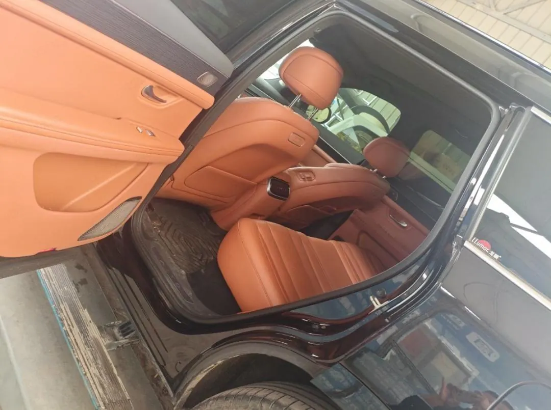 AITO 2024 AITO M7 4WD Plus 5-seat automatic gear 3