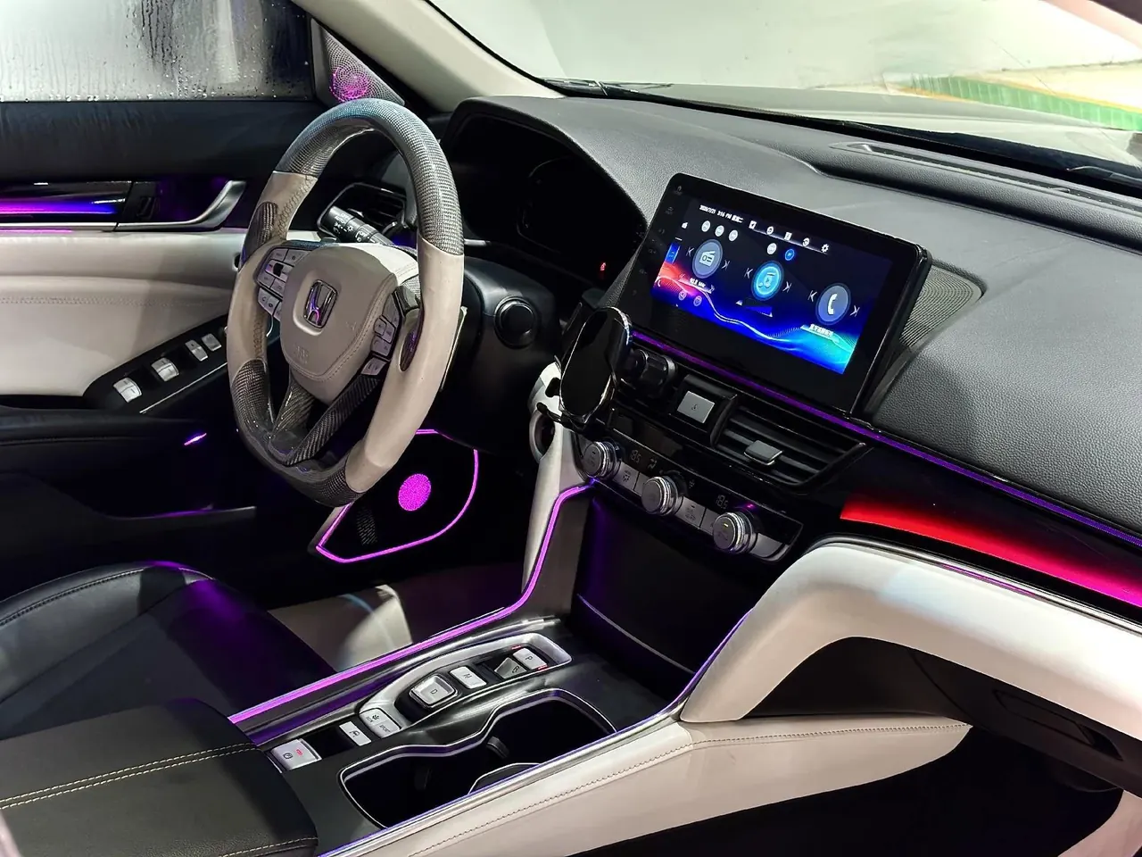 Honda 2022 10th Generation Accord Hybrid 2.0 Stepless Magic Night Reed Edition Automatic Gear 4