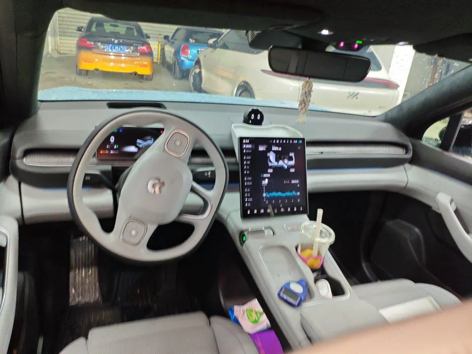 NIO 2023 ES6 75kWh automatic gear 3