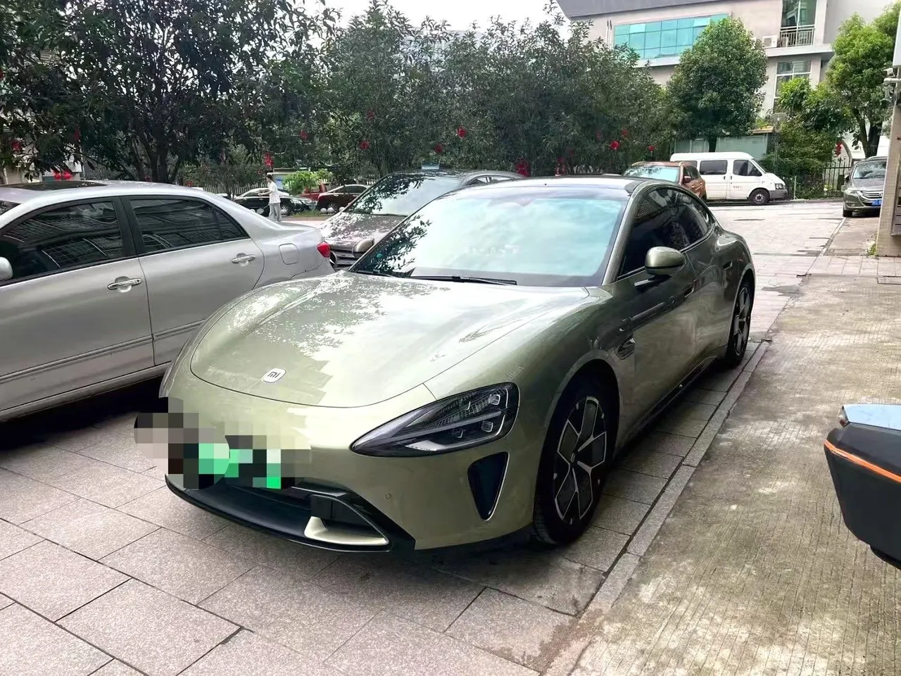 Open image lightbox: MI 2024 SU 7 700km Rear Drive Standard Founding Edition Automatic Gear