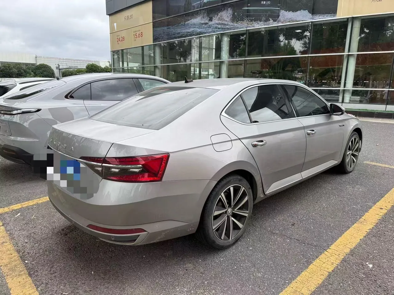 Skoda 2022 Express 2.0TSI TSI330 Luxury Edition Automatic Gear 2