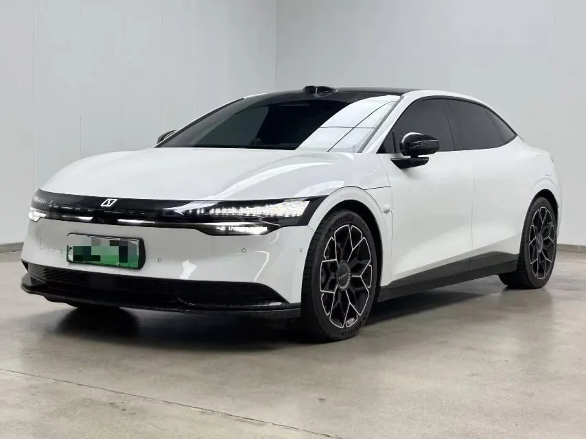 Open image lightbox: Zeekr 2024 Zeekr 007 4-wheel drive smart driving version 100kWh automatic gear