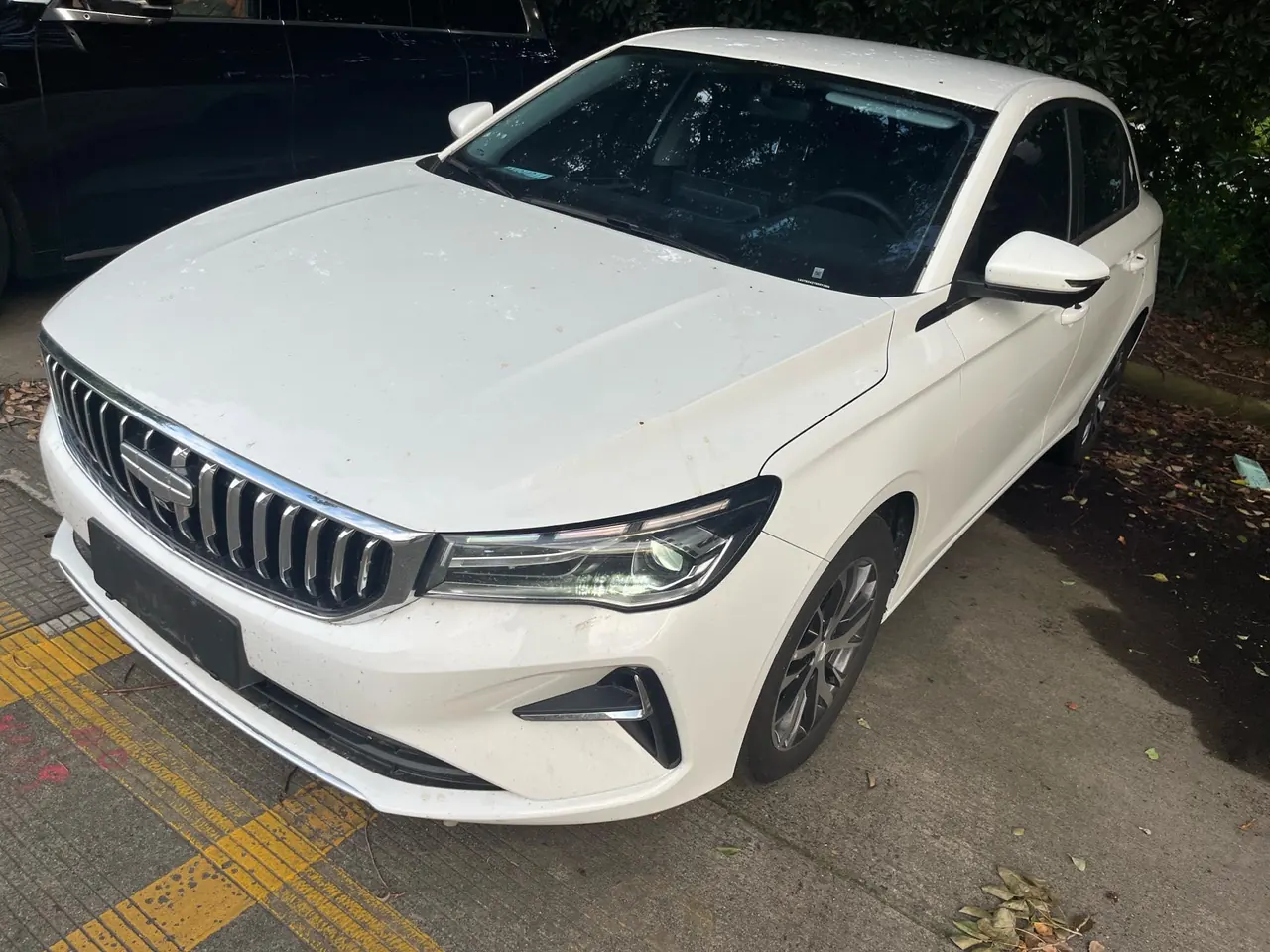 Открыть галерею: Geely 2026 Emgrand-Sanxiang 1.5 Stepless 4 million Commemorative Exceed Automatic