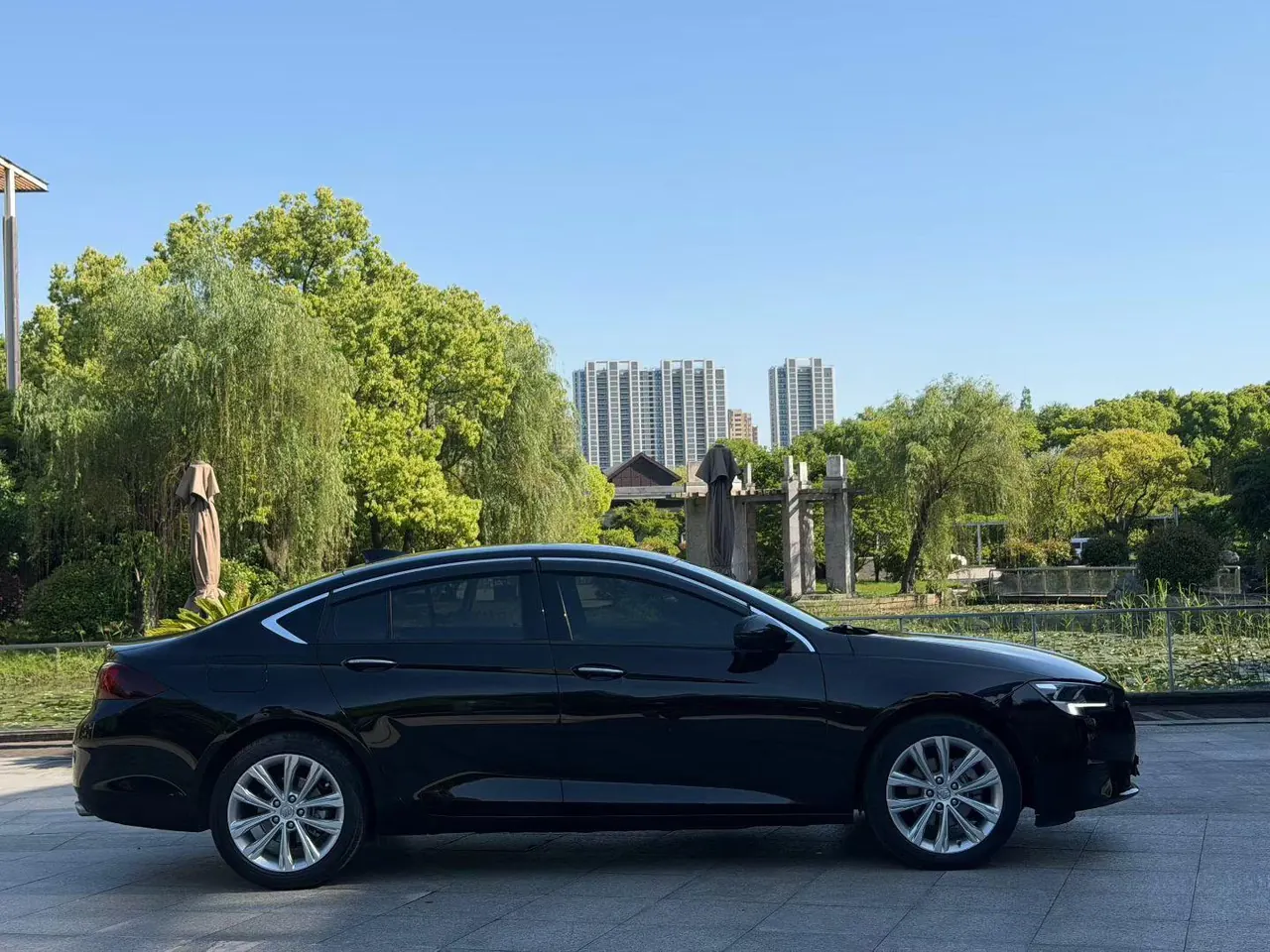 Buick 2023 Regal 2.0T 652T Smart Automatic Gear 8