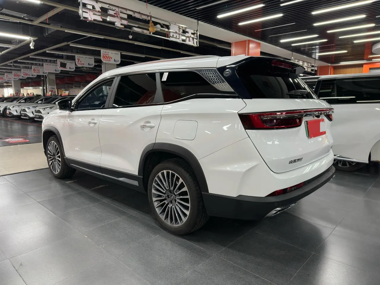 Jetour 2025 Shanhai L9 1.5TD Executive Edition 5-seat Automatic Gear 8