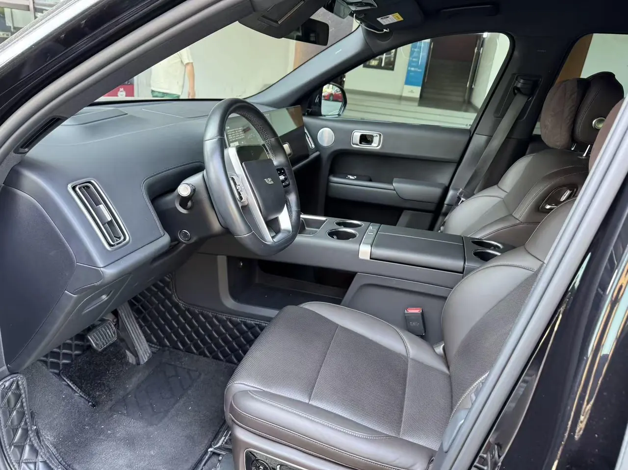 Li 2022 L9 1.5T Max Edition Automatic Gear 7