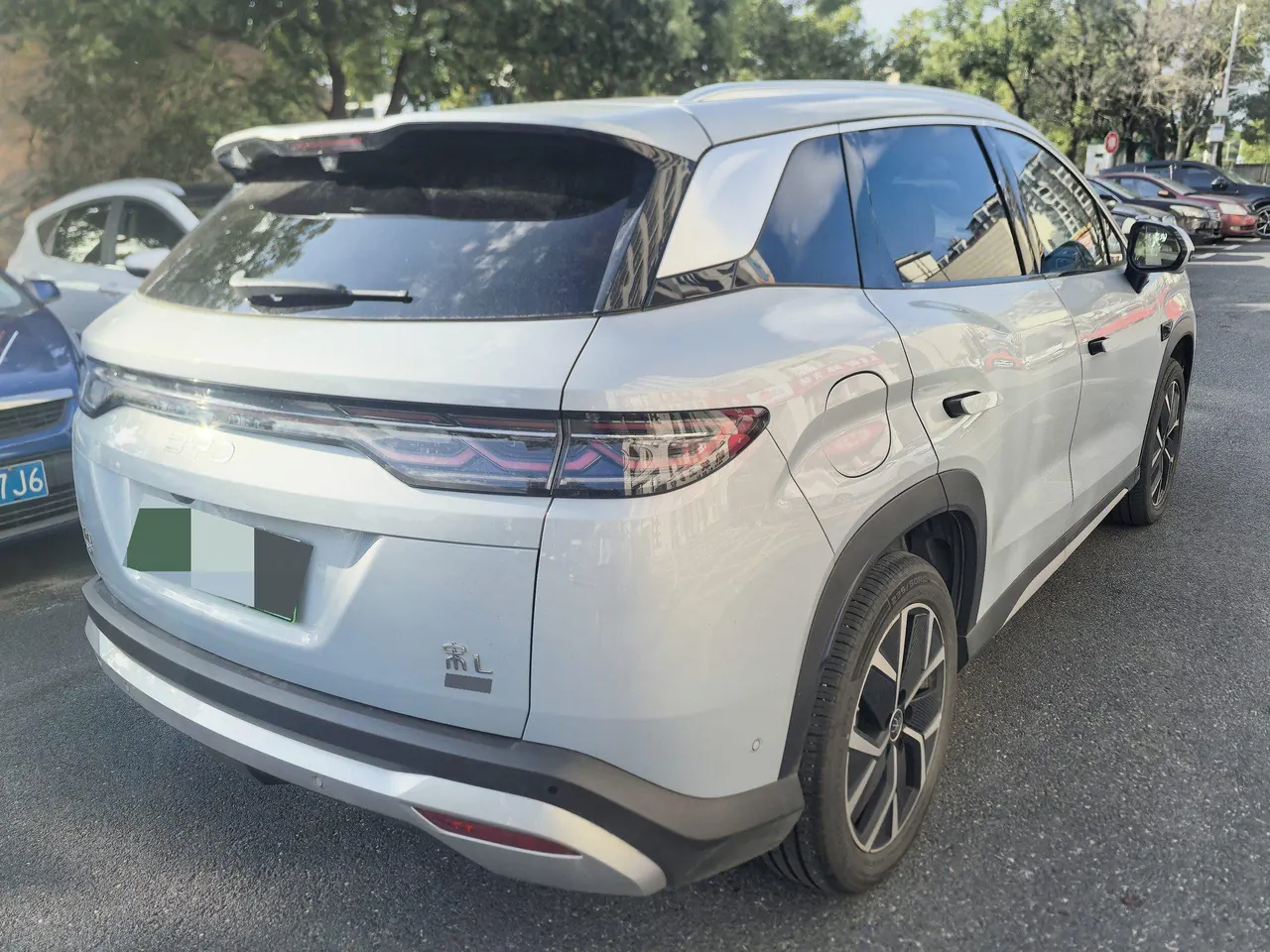 BYD 2025 Song L DM-i 1.5 Stepless Smart Driving Edition 160km Exceed Automatic Transmission 6