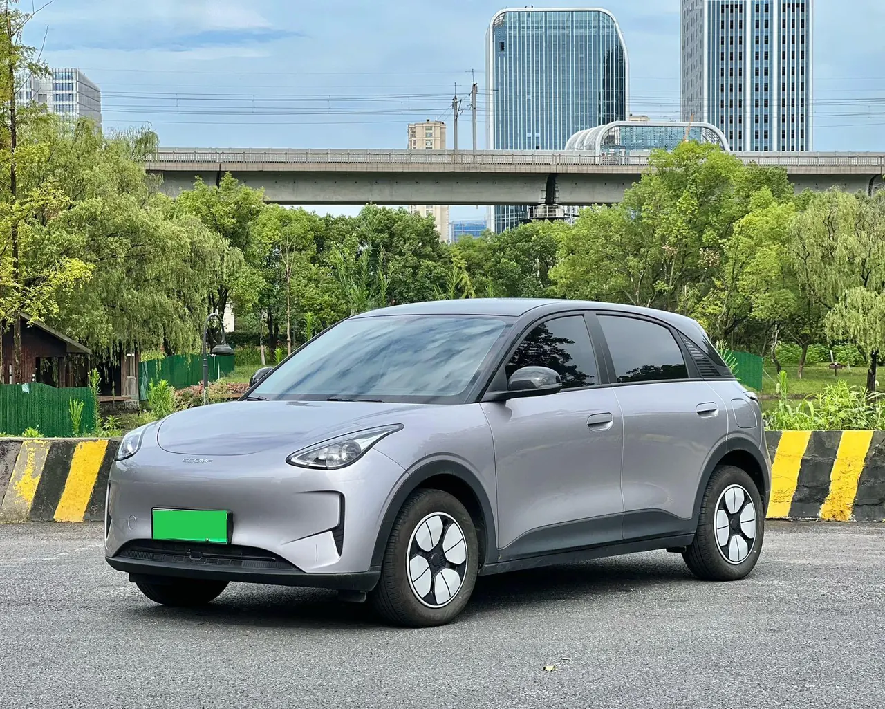 Geely 2025 Star Wish 310km Dream Edition Automatic Gear - View 1